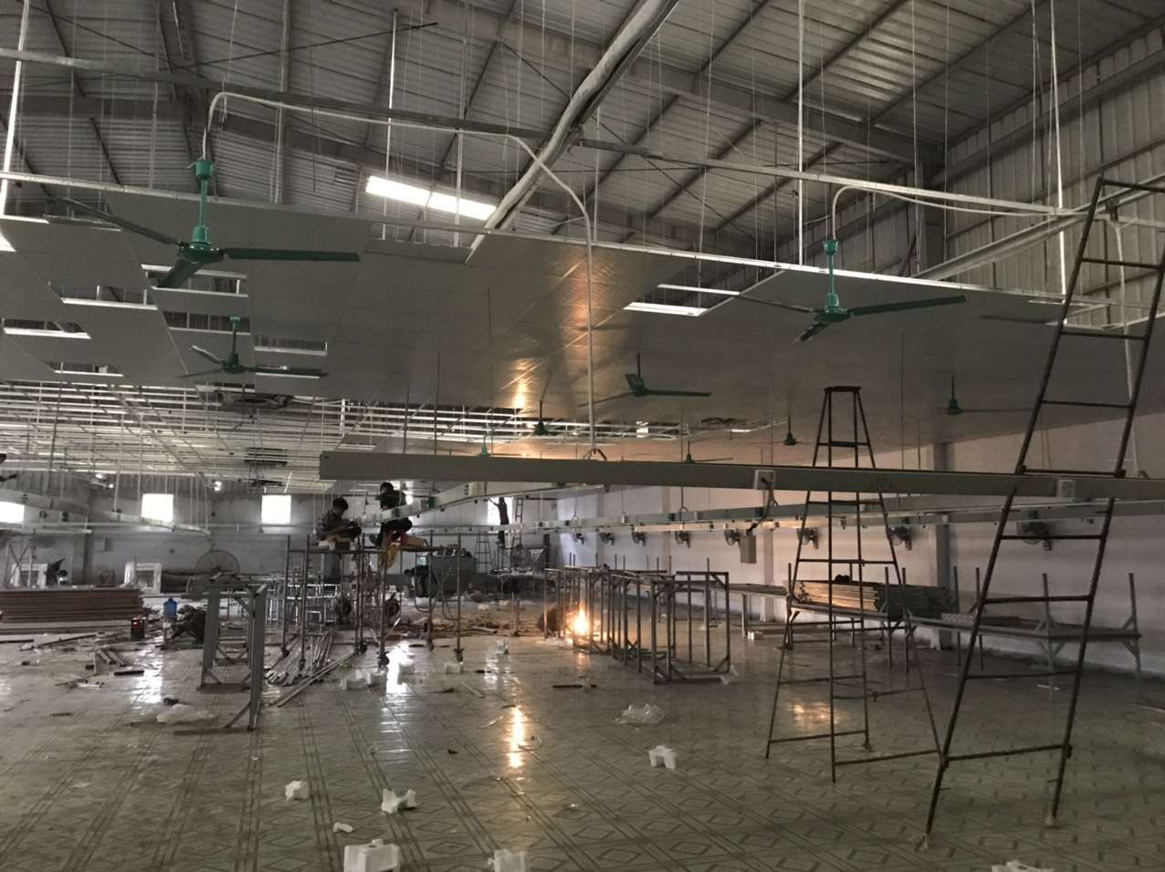 Đảm bảo chất lượng trong thi công hệ thống điện nhà xưởng