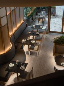 Thiết kế nội thất nhà hàng kết hợp quán bar siêu đẹp và ấn tượng