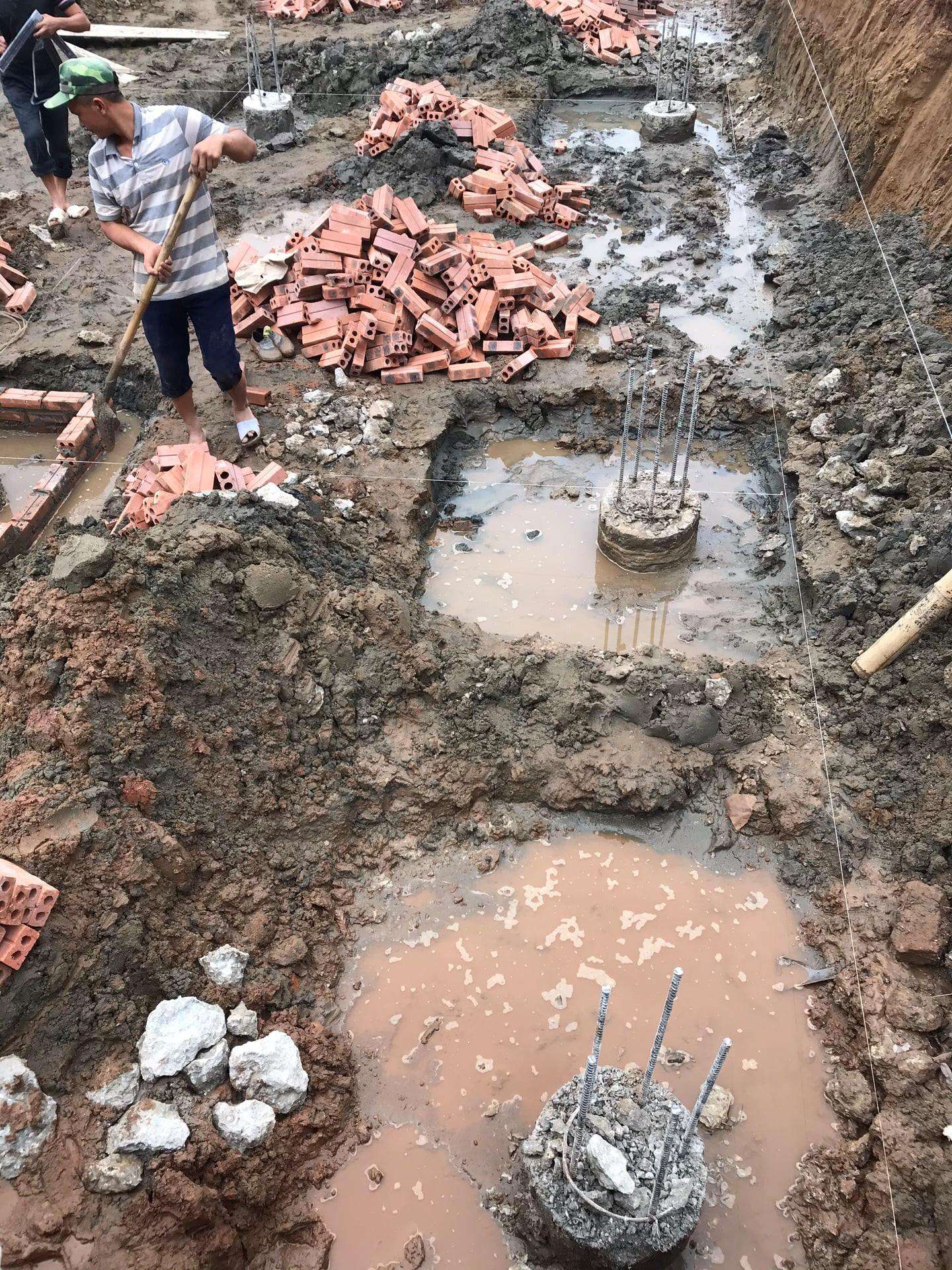 Đổ móng nhà phố