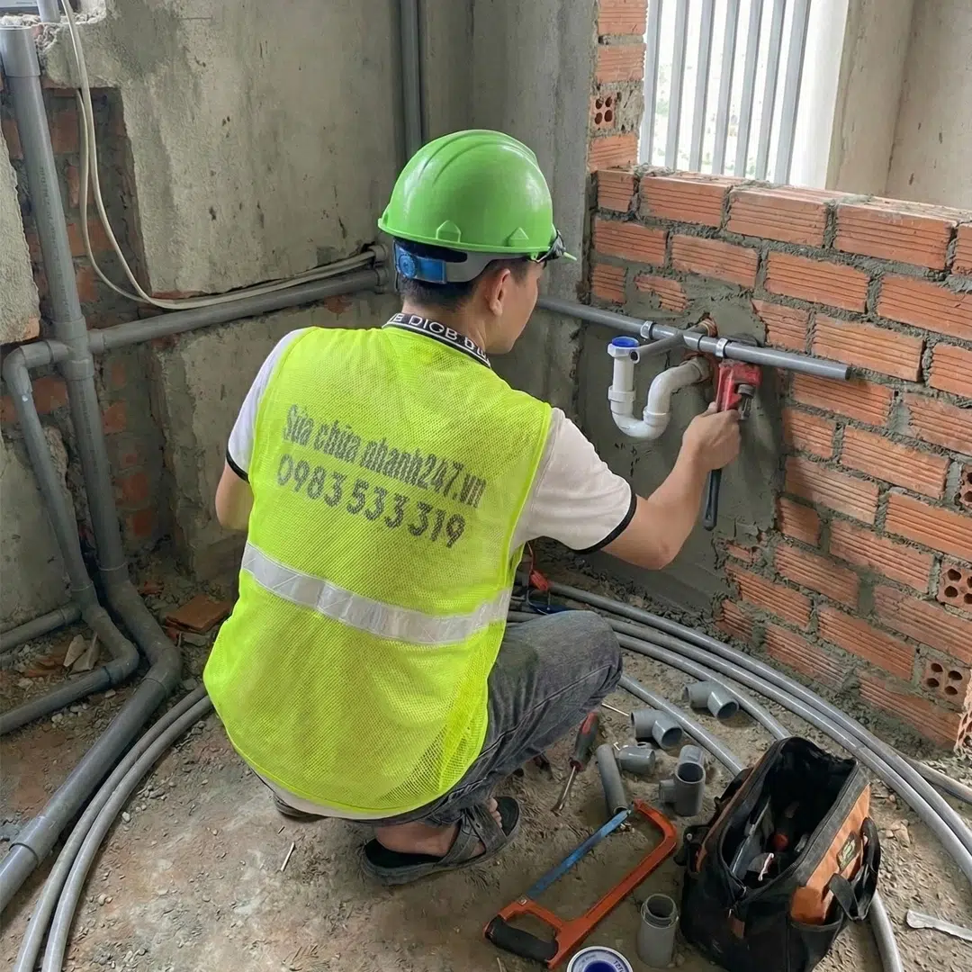 Khi nào cần gọi thợ sửa điện nước